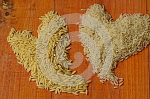 Two hearts made from rice. Rice, love, heart, reis, arroz, riso, riz, Ñ€Ð¸Ñ, liebe, amor, amore, amour, Ð»ÑŽÐ±Ð¾ÌÐ²ÑŒ